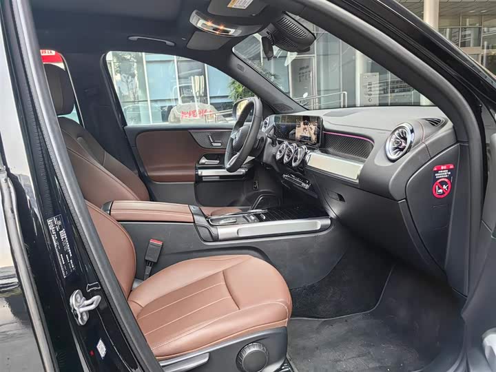 Mercedes-Benz GLB-Class 2024 2024款 改款 GLB 220 动感型