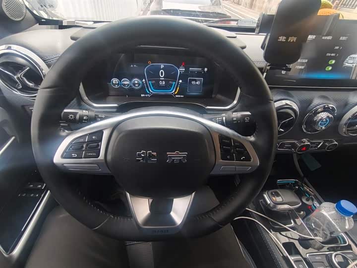 BAIC Beijing BJ40 2024 2024款 2.0D 刀锋英雄荣耀版