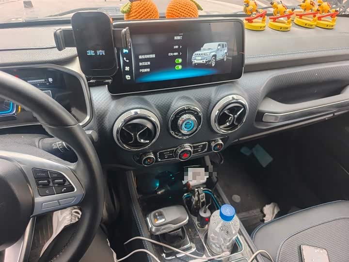 BAIC Beijing BJ40 2024 2024款 2.0D 刀锋英雄荣耀版