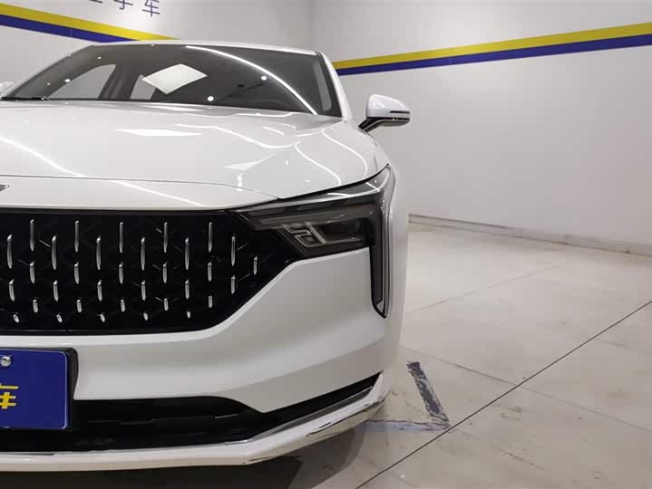 Bestune B70 2025 2025款 龙耀版 1.5T 欢享型