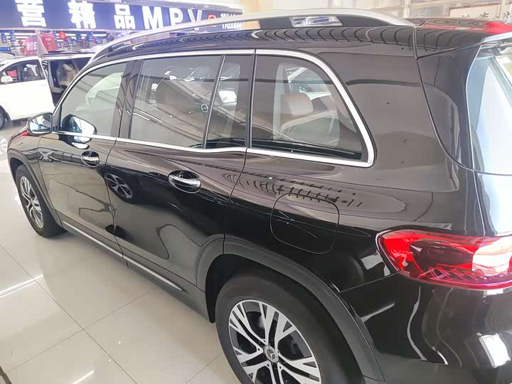 Mercedes-Benz GLB-Class 2025 2025款 GLB 220 动感型