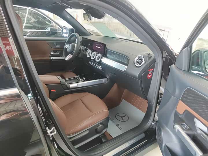 Mercedes-Benz GLB-Class 2025 2025款 GLB 220 动感型