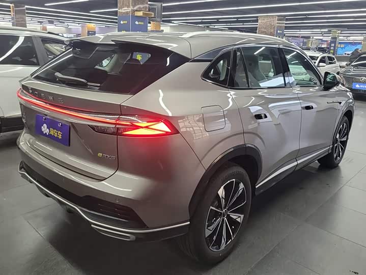 2023 Roewe RX5 Hybrid