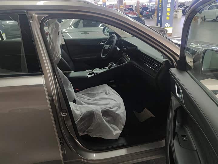 Roewe RX5 Hybrid 2023 2023款 eRX5 超混优越版