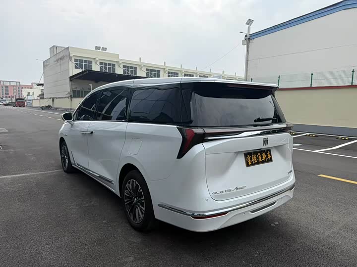 Buick GL8 ES 2025 2025款 陆尊 智享版