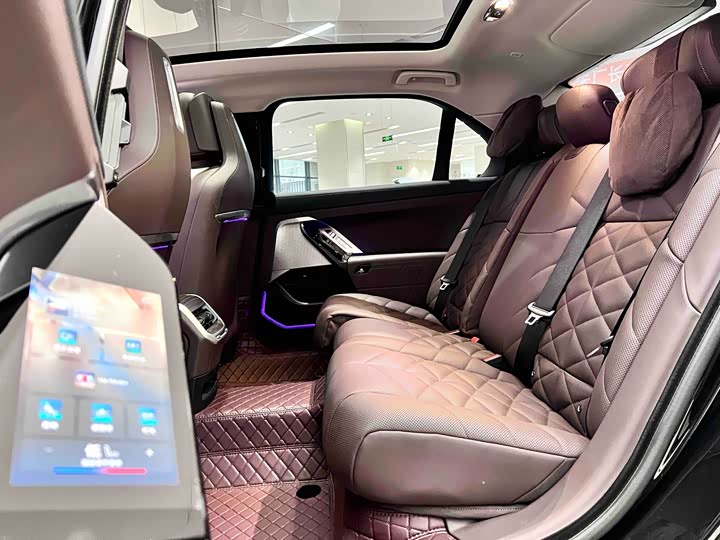 BMW i7 2023 2023款 eDrive50L 领先M运动套装