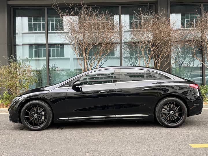 Mercedes-Benz EQE 2022 2022款 350 先锋版