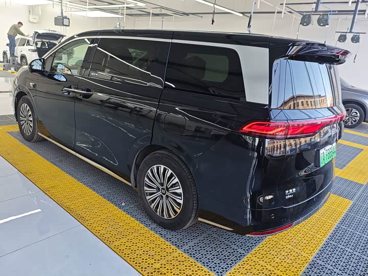 BYD Xia 2025 2025款 DM-i 1.5T 180km 超越型