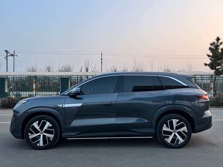 BYD Tang L 2025 2025款 DM 215KM激光雷达旗舰型