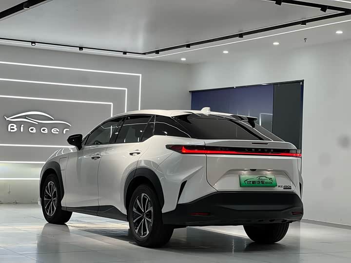 Lexus RZ 2023 2023款 450e 四驱纵享版