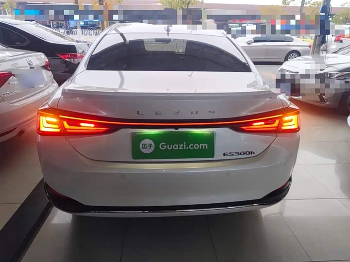 Lexus ES 2025 2025款 300h 臻享版