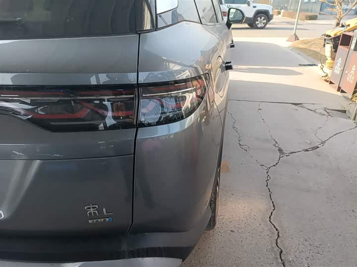 BYD Song L DM-i Hybrid 2025 2025款 智驾版 112km 超越型