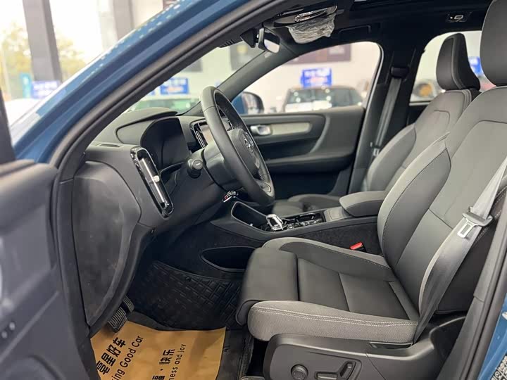 Volvo XC40 2024 2024款 B3 智远运动版
