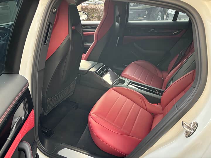 2024 Porsche Panamera