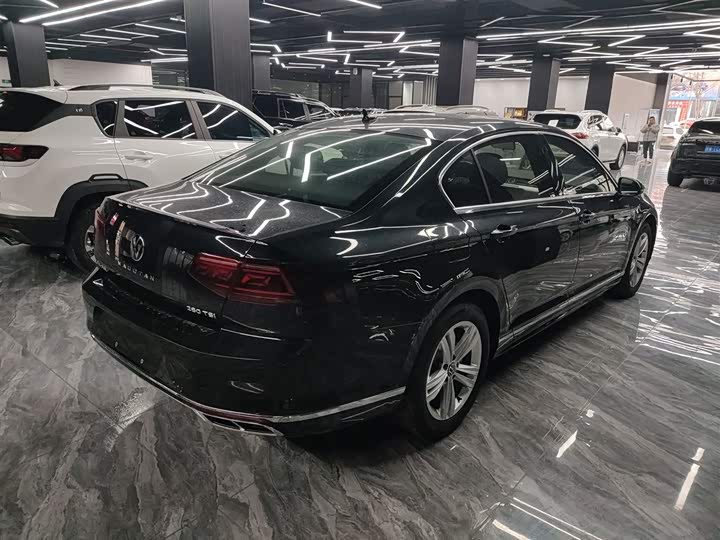 Volkswagen Magotan 2025 2025款 众享款 280TSI DSG舒适型