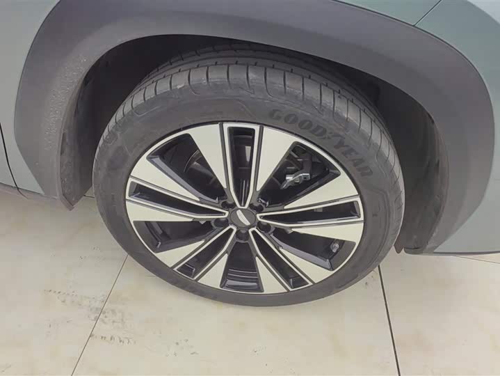 Geely Atlas L 2025 2025款 第四代 1.5TD DCT 锦绣