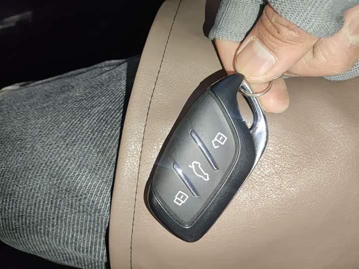 Roewe i5 2026 2026款 1.5L 手动舒享版