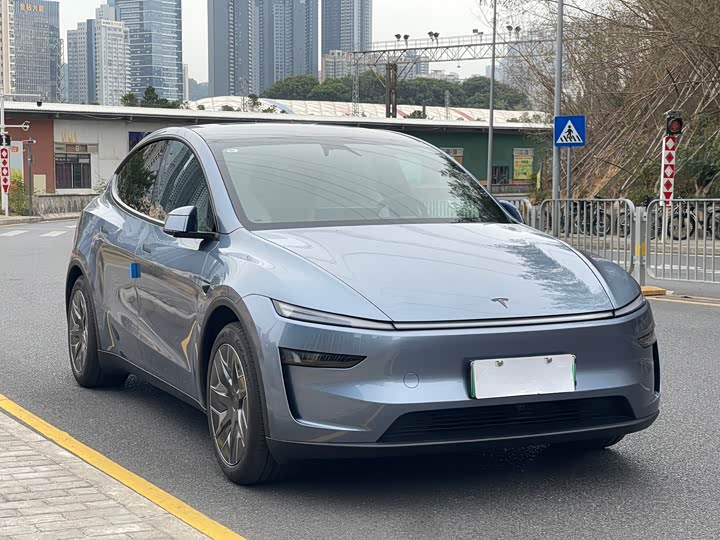 Tesla Model Y 2025 2025款 长续航全轮驱动版
