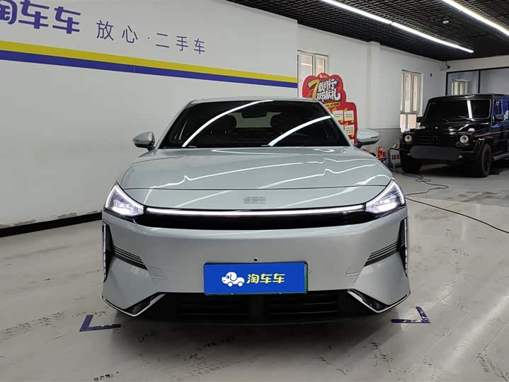 2025 Geely Galaxy L6