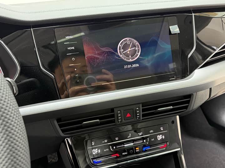 Volkswagen Passat 2026 2026款 出众款 380TSI 龙腾版