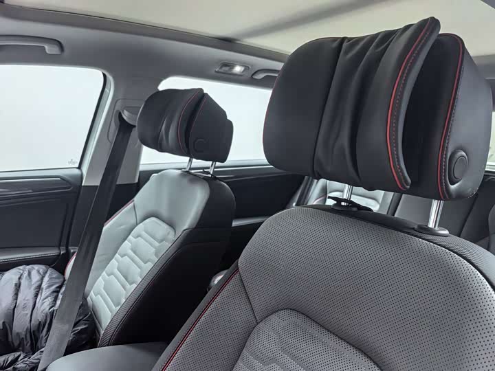 Volkswagen Tiguan L Pro 2025 2025款 出众款 330TSI 自动两驱R-Line龙耀版