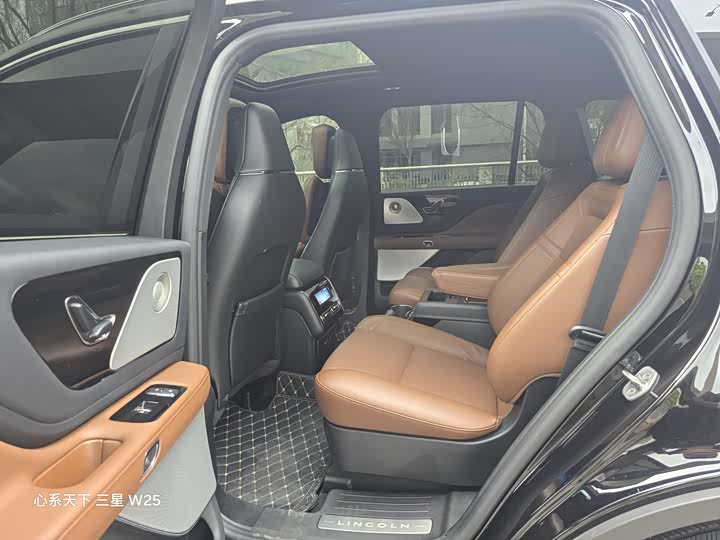 Lincoln Aviator 2022 2022款 3.0T V6 四驱行政版
