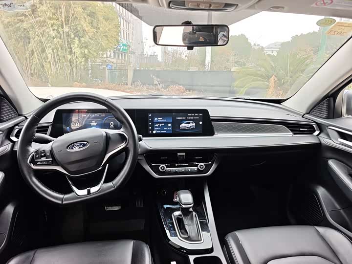 Ford Escort 2021 2021款 1.5L 自动铂金版