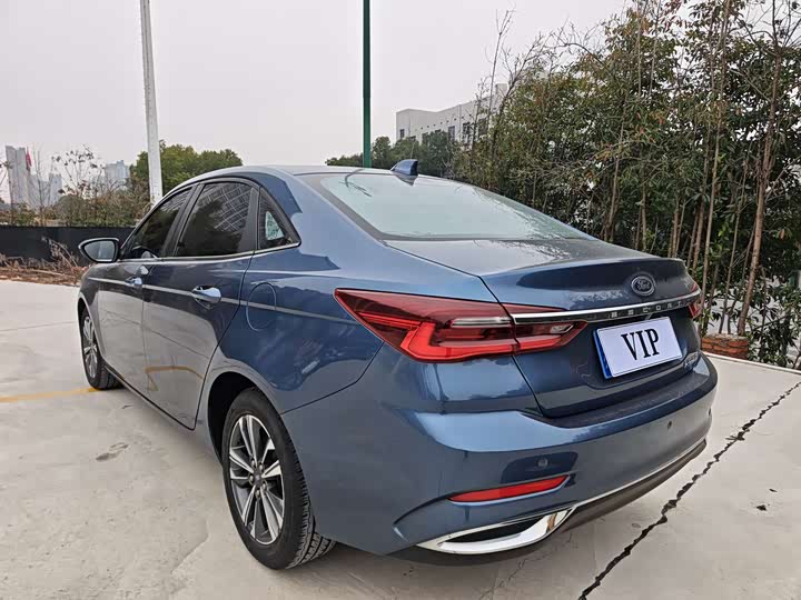 Ford Escort 2021 2021款 1.5L 自动铂金版