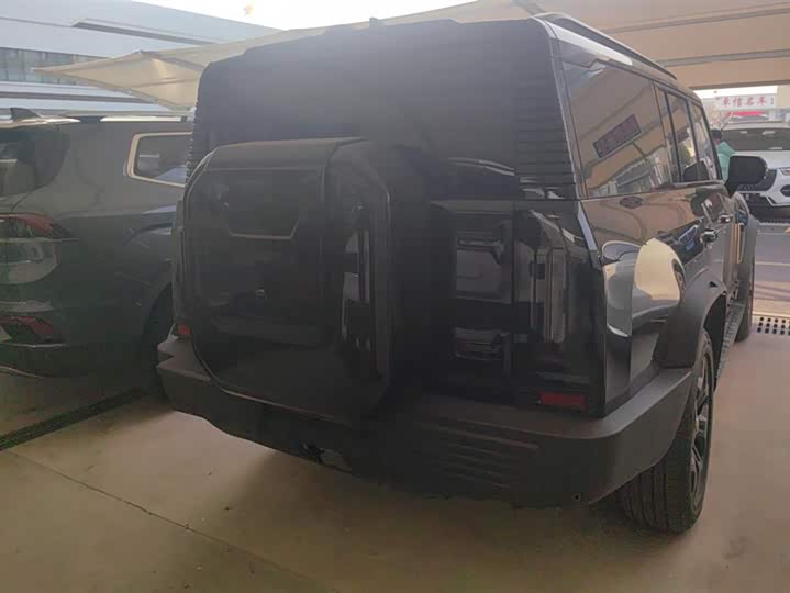 Jetour T2 2025 2025款 2.0TD XWD 自动征服+加长版 7座