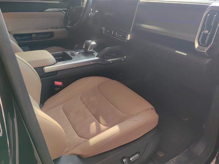 Jetour T2 2025 2025款 2.0TD XWD 自动征服+加长版 7座