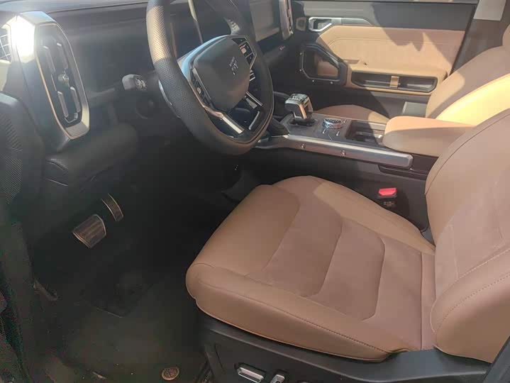 Jetour T2 2025 2025款 2.0TD XWD 自动征服+加长版 7座