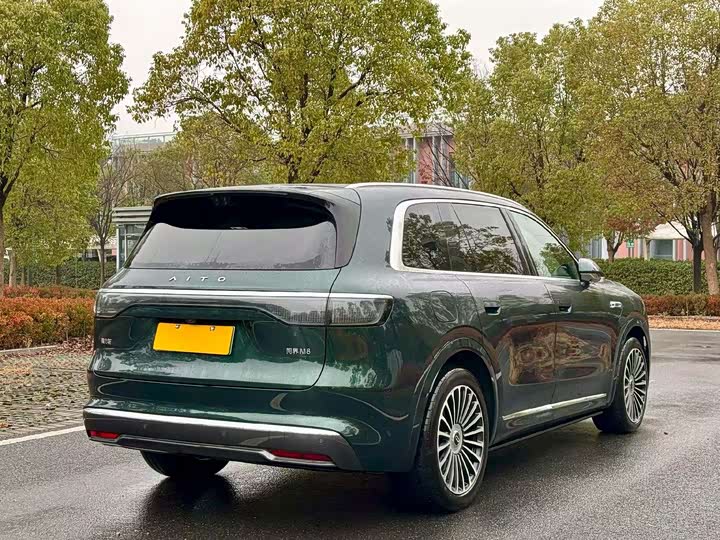 Aito M8 2025 2025款 增程 Ultra版 53.4kWh 6座版