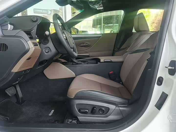 Lexus ES 2025 2025款 200 臻享版