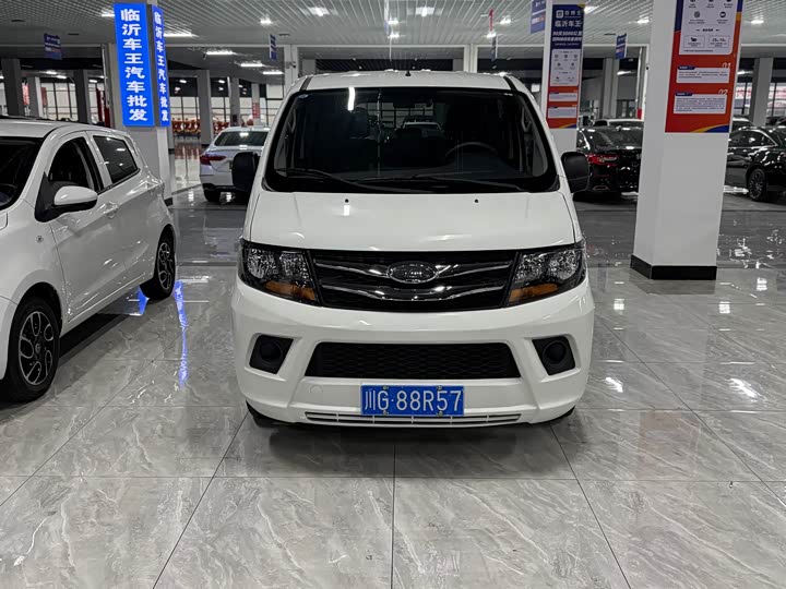 JAC Refine M3 2023 2023款 1.8L 7/8座精英版