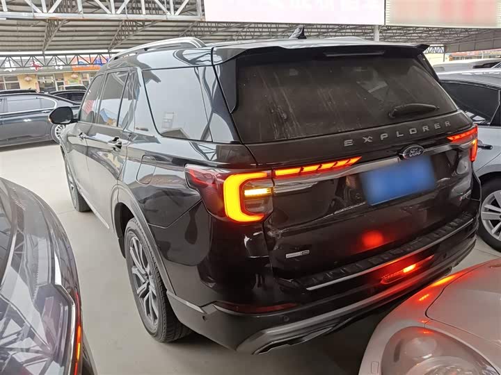 Ford Explorer 2023 2023款 EcoBoost 285 四驱钛金版 7座