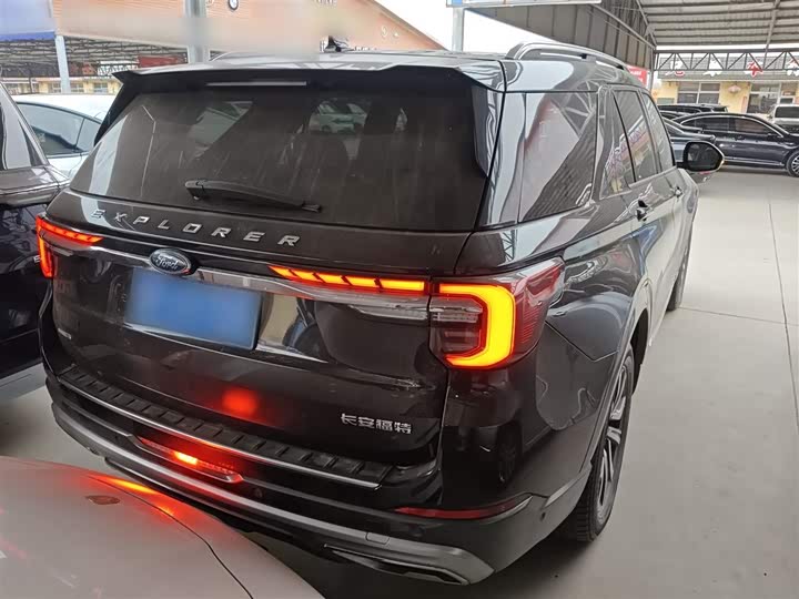 Ford Explorer 2023 2023款 EcoBoost 285 四驱钛金版 7座