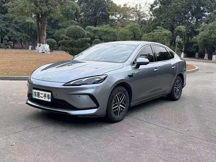 BYD Seal 05 DM-i Hybrid 2025 2025款 DM-i 智驾版 120KM旗舰型