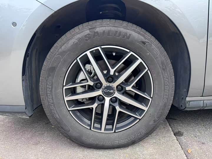 BYD Seal 05 DM-i Hybrid 2025 2025款 DM-i 智驾版 120KM旗舰型