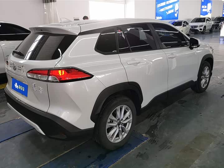 Toyota Corolla Cross 2024 2024款 2.0L 智能电混双擎 先锋版