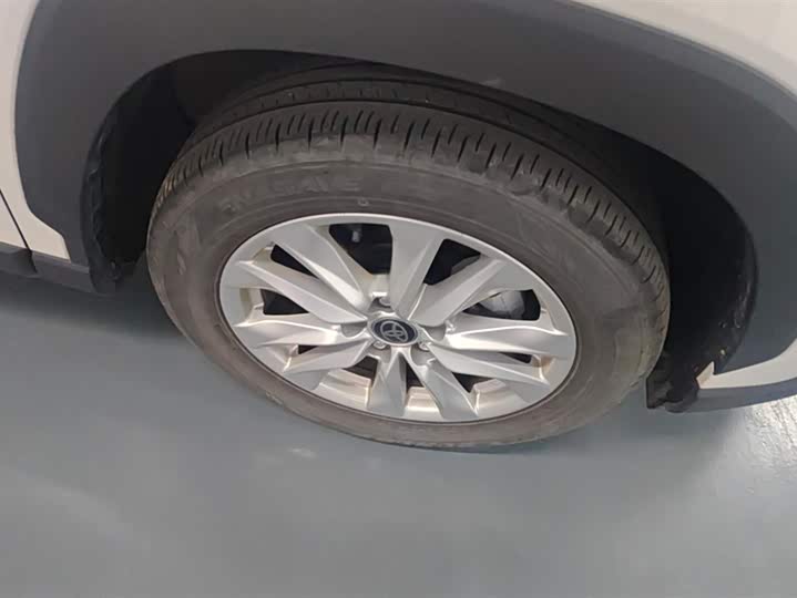 Toyota Corolla Cross 2024 2024款 2.0L 智能电混双擎 先锋版