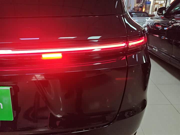 LiXiang L9 2025 2025款 Ultra 智能焕新版