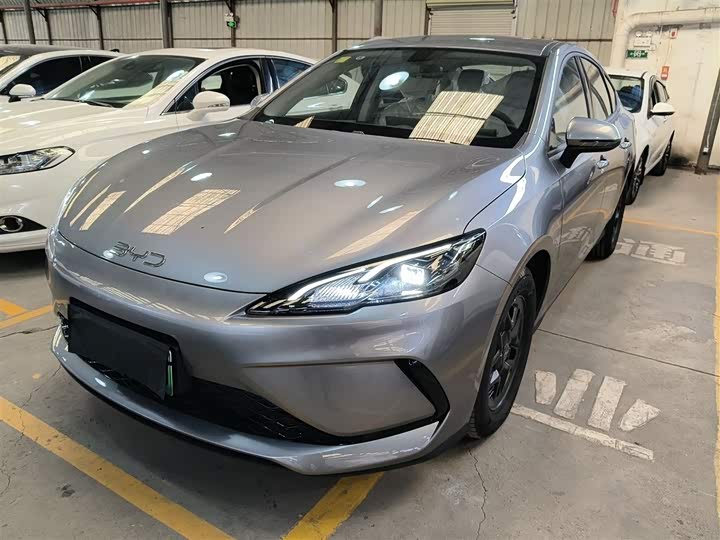 BYD Seal 05 DM-i Hybrid 2025 2025款 DM-i 智驾版 55KM豪华型