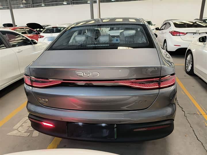 BYD Seal 05 DM-i Hybrid 2025 2025款 DM-i 智驾版 55KM豪华型