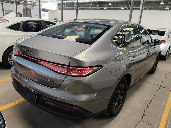 BYD Seal 05 DM-i Hybrid 2025 2025款 DM-i 智驾版 55KM豪华型