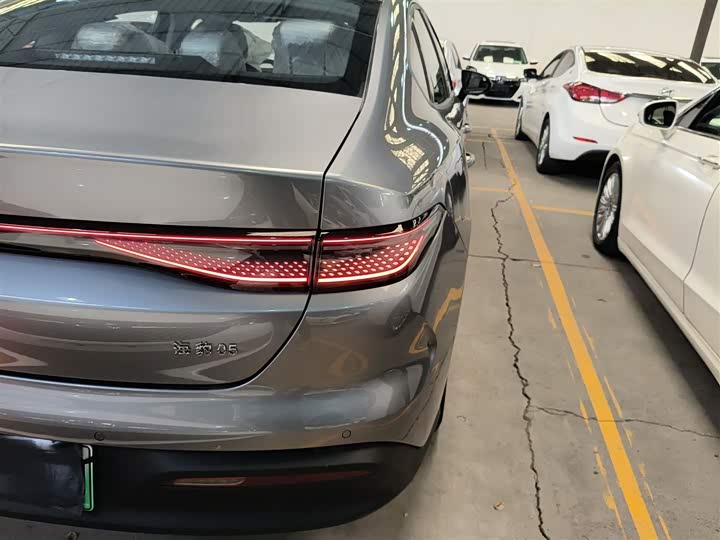 BYD Seal 05 DM-i Hybrid 2025 2025款 DM-i 智驾版 55KM豪华型
