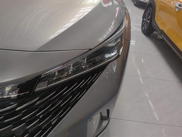 Roewe RX5 2023 2023款 1.5T 旗舰智驾版