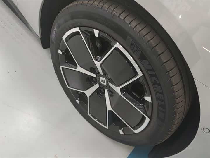 Xiaomi SU7 2024 2024款 后驱长续航智驾版