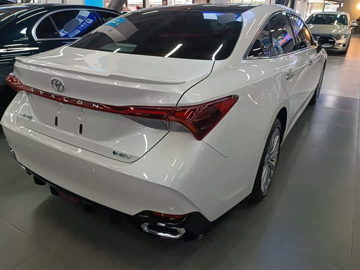 2024 Toyota Avalon
