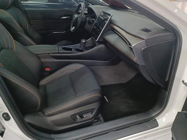 Toyota Avalon 2024 2024款 双擎 2.0L 豪华版