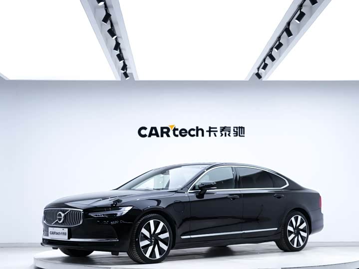 Volvo S90 Hybrid 2024 2024款 插电式混动 四驱长续航智雅豪华版